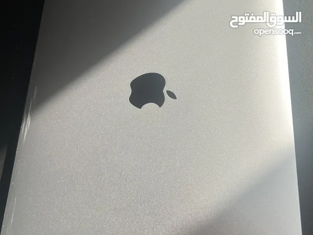 MacBook Air I3 2020 great for daily use Good condition