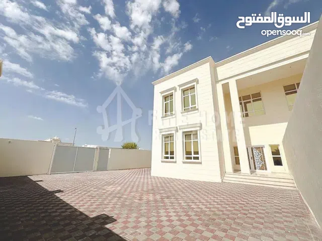 700 m2 More than 6 bedrooms Villa for Sale in Abu Dhabi Shakhbout City