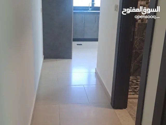 فارغه سوبر ديلوكس للايجار السابع ، خلف سي تاون