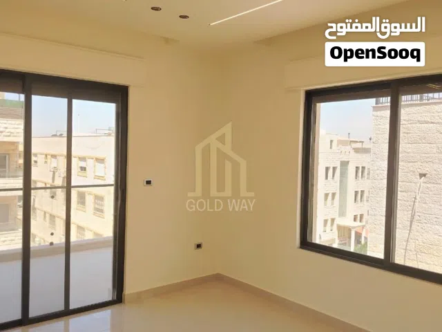 في حي الصحابه شقة ارضية مميزة 240م بسعر مميز / ref 1303