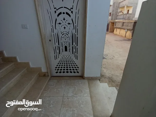 100m2 2 Bedrooms Apartments for Rent in Tripoli Arada