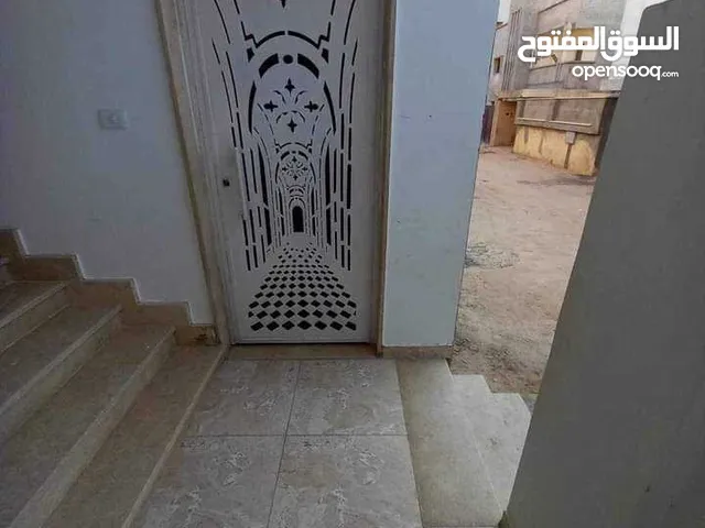 120 m2 2 Bedrooms Townhouse for Rent in Tripoli Arada