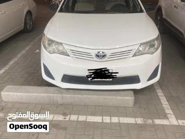 تيوتا كامري 2014