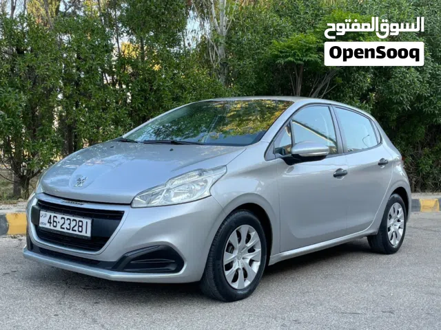 2017 بيجو 208 Standard