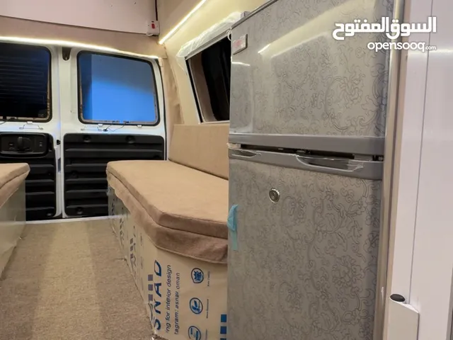 فان تجهيز راقي (كرفان موتورهوم غرفة نوم)