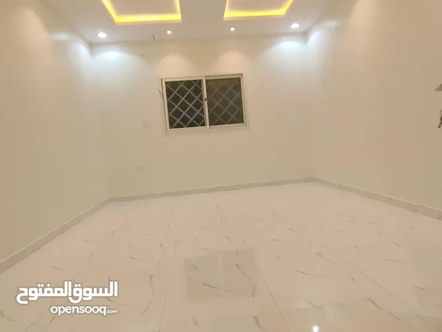 250 m2 5 Bedrooms Apartments for Rent in Jeddah As Safa