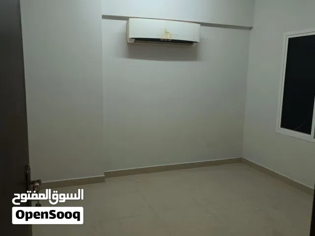 غرفه للإيجار لشخص واحد او شخصين فقط الموقع المعبيلة الجنوبية شارع النزها