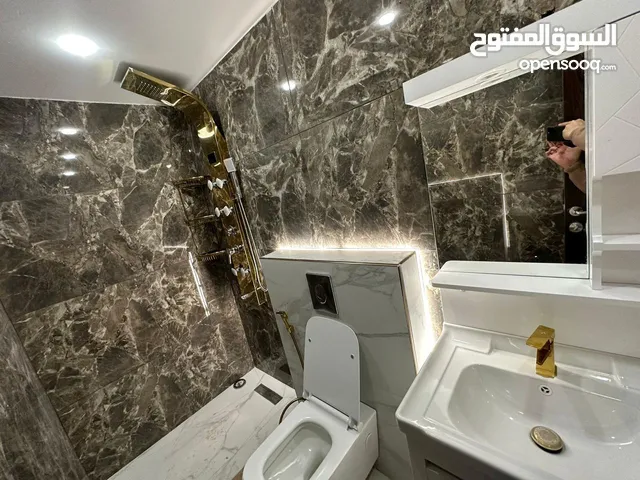 390m2 5 Bedrooms Apartments for Sale in Amman Al Rabiah
