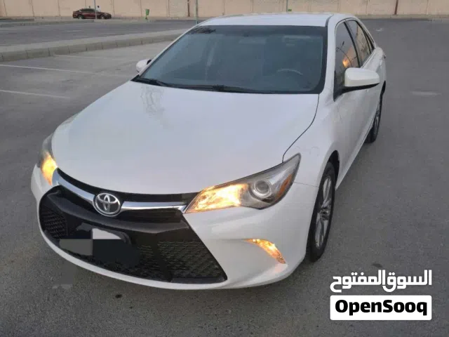 تويوتا كامري 2017 للبيع