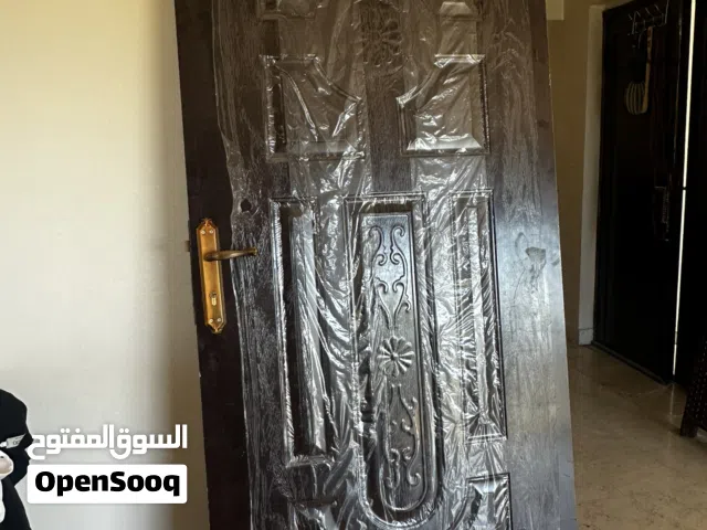 باب للبيع جديد لم يسبق استعماله