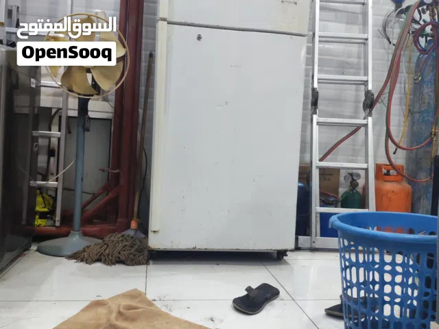 صيانه وتركيب جميع أنواع التكيفات  وصيانه الغسالات والثلاجات  خدمه علي مدار اليوم  أسعار تنافسية  اطل