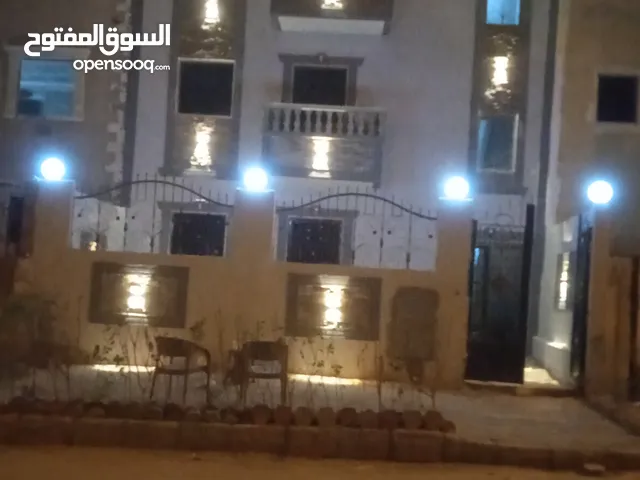 150 m2 More than 6 bedrooms Apartments for Sale in Giza 6th of October
