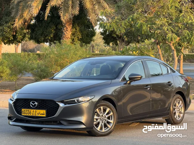 2021 مازدا 3 Standard