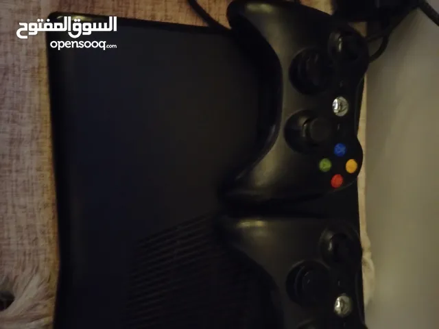 اكس بوكس 360 مستعمل  مع ثلاث ايدين مع جي تي اي 5 مع فيفا18 السعر 700 شيكل الموقع قباطية جنوب جنين