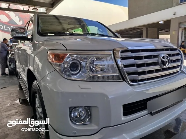 Used Toyota Land Cruiser in Amman