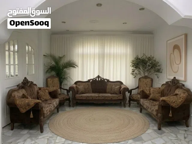 طقم كنب 9 مقاعد حفر زان شبه جديد للبيع