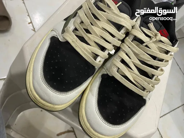 Travis scott low dunk olive /ترافيس سكوت لو اللون الزيتي-اسود