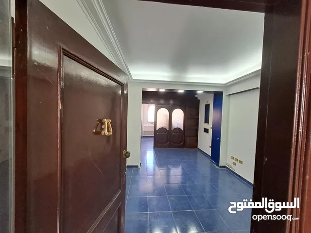 مقر ادارى للايجار بقلب محطه الرمل