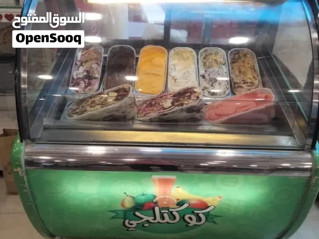 عدة مطعم كوكتيل ثلاجة بوظة وفريزر واخرى للبيع