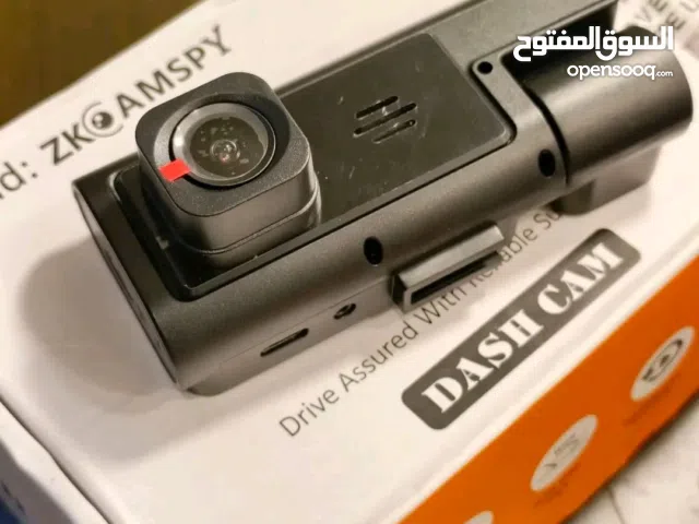 داش كام سيارة ذات الكاميرتين دقة تصوير عالية الدقة تصوير ليلي نهاري خزن وتسجيل شحن مع شاحن وستاند