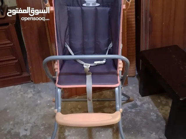 مقعد للطعام للأطفال