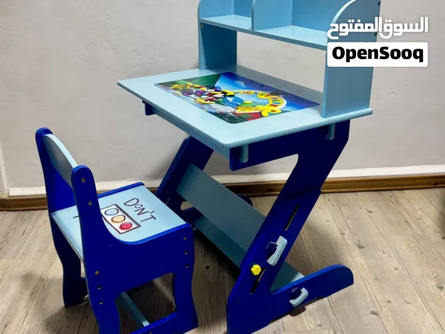 مكتب اطفال - مكتب دراسة - استعمال بسيط - بحالة ممتازة - اقرأ الوصف جيداً