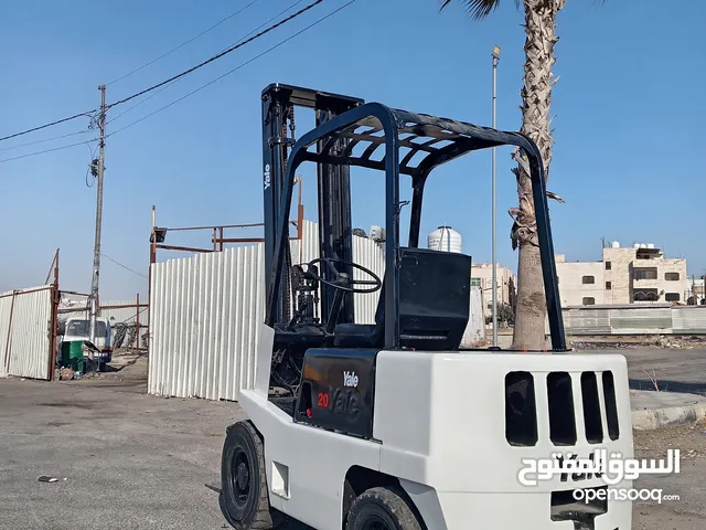 رافعه شوكيه نوع يلو ياباني ديزل جك وصط ارتفاع 6 متر حمولت 2 طن بحالت جيده جدن