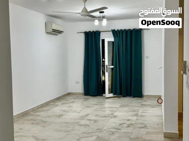 98 m2 2 Bedrooms Apartments for Rent in Muscat Ghubrah
