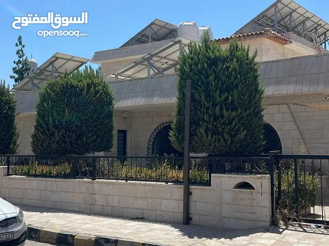 721 m2 5 Bedrooms Villa for Rent in Amman Other