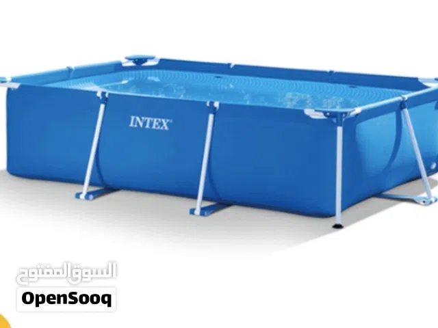 مسبح الطول 4مترات وخمسين والعرض 2مترين وعشرين للبيع