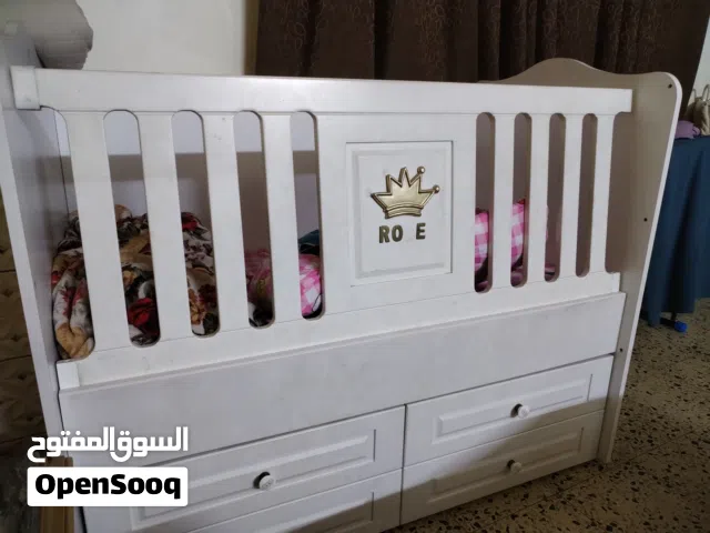 سرير اطفال ثابت وهزاز ومجرات من عمر سنة الى 7 ب125 مع الدوشك وبي مجال