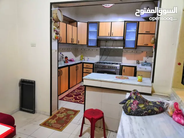 120 m2 5 Bedrooms Apartments for Rent in Tripoli Hai Al-Batata