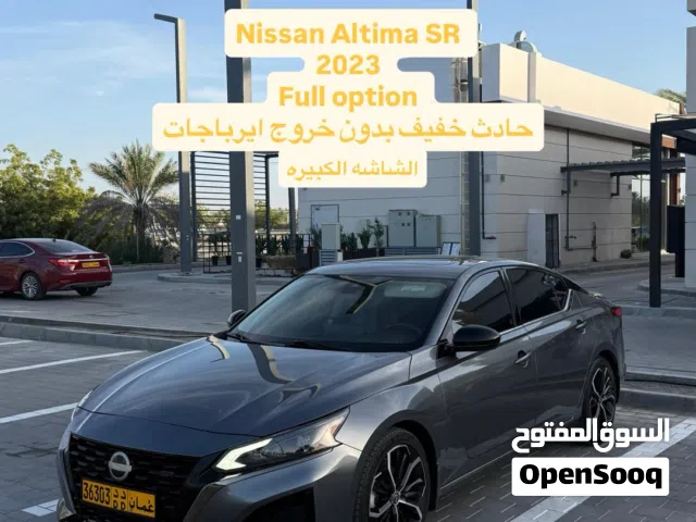 2023 نيسان التيما SR