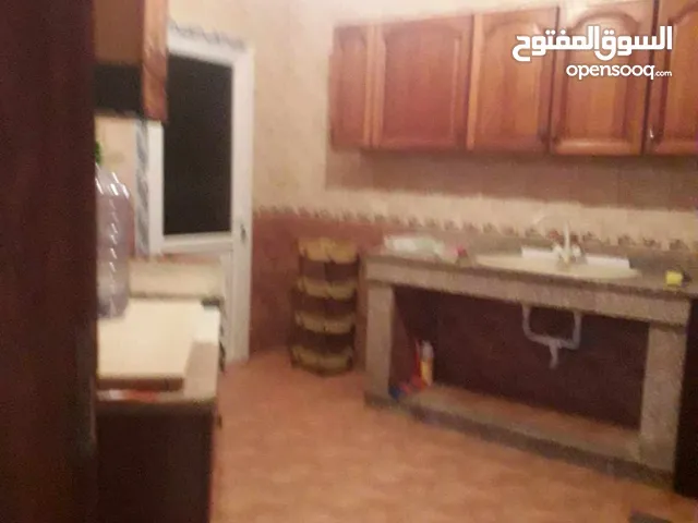 200 m2 4 Bedrooms Villa for Rent in Tripoli Al-Serraj