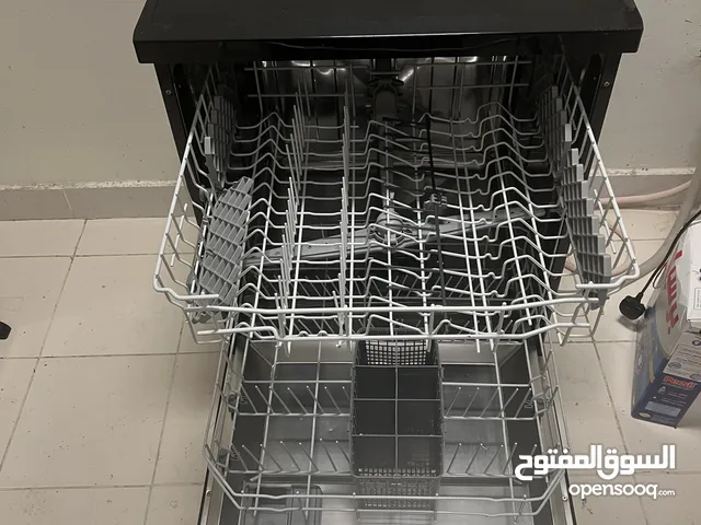 غسالة صحون جلاية بحالة ممتازة Dishwasher in very good condition