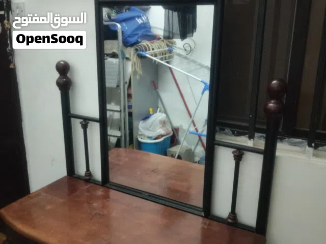 Light weight Dressing Table with mirror