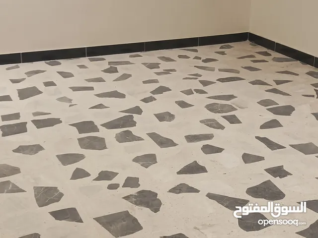 84 m2 3 Bedrooms Townhouse for Sale in Baghdad University