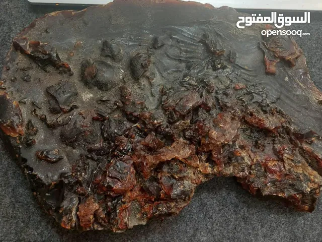 حجر الكهرمان الأحمر الأصلي