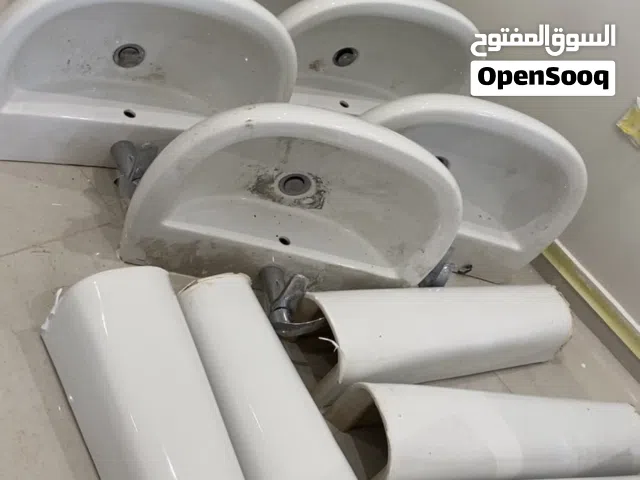 5 مغاسل شبه جديده بيع مستعجل بدون خلاطات
