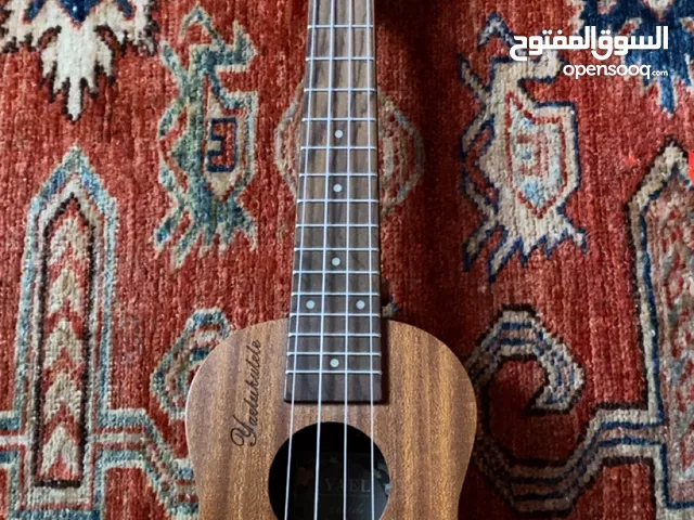 Yael ukulele