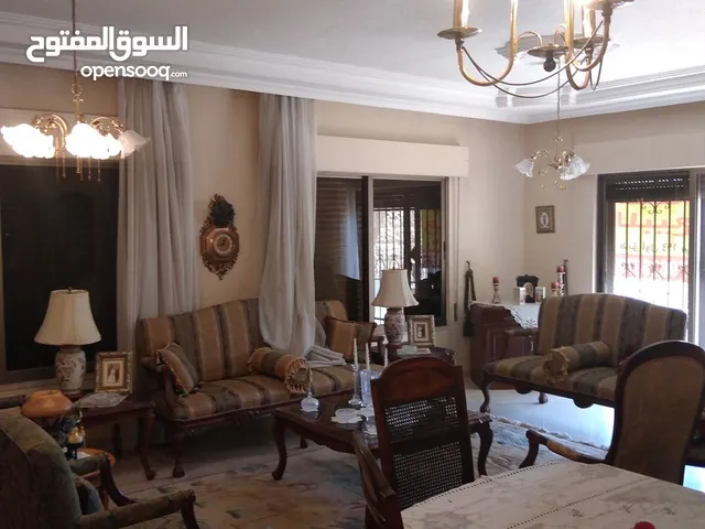 195 m2 3 Bedrooms Apartments for Sale in Amman Shmaisani