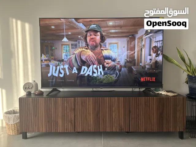 طاولة تلفاز مستعمل بحالة جديدة للبيع