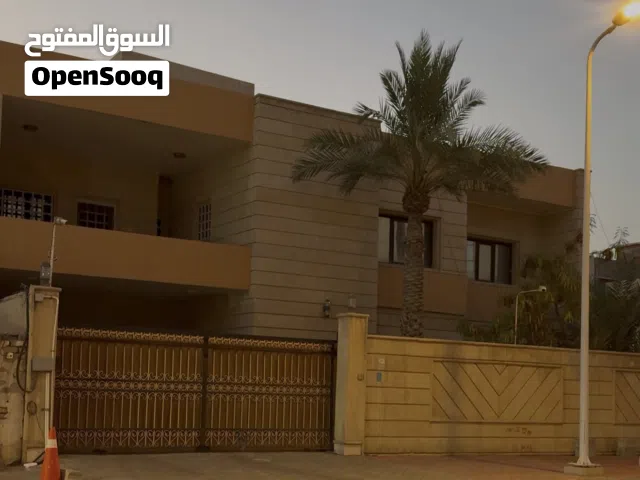 بيت ركن في مناوي باشا على شارع عريض للايجار التجاري