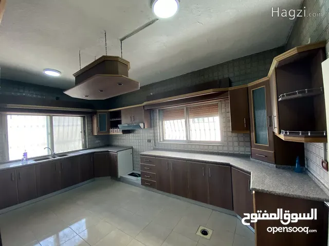 260 m2 3 Bedrooms Apartments for Rent in Amman Um Uthaiena