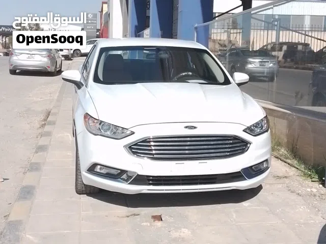 2017 فورد فيوجن SE