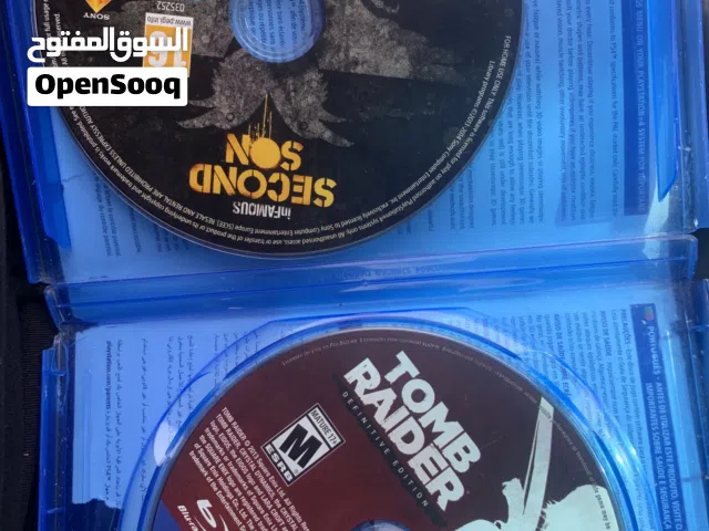 بلاستيشن بحاله نضيفه معاها يدتين