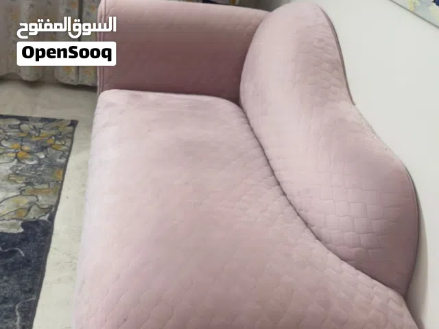 صوفه للبيع بحاله جيدة جدا