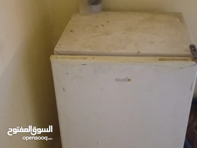ثلاجة للبيع