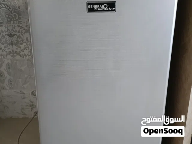 ثلاجة مكتبية