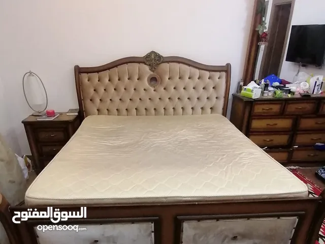 غرفة نوم وكالة للبيع